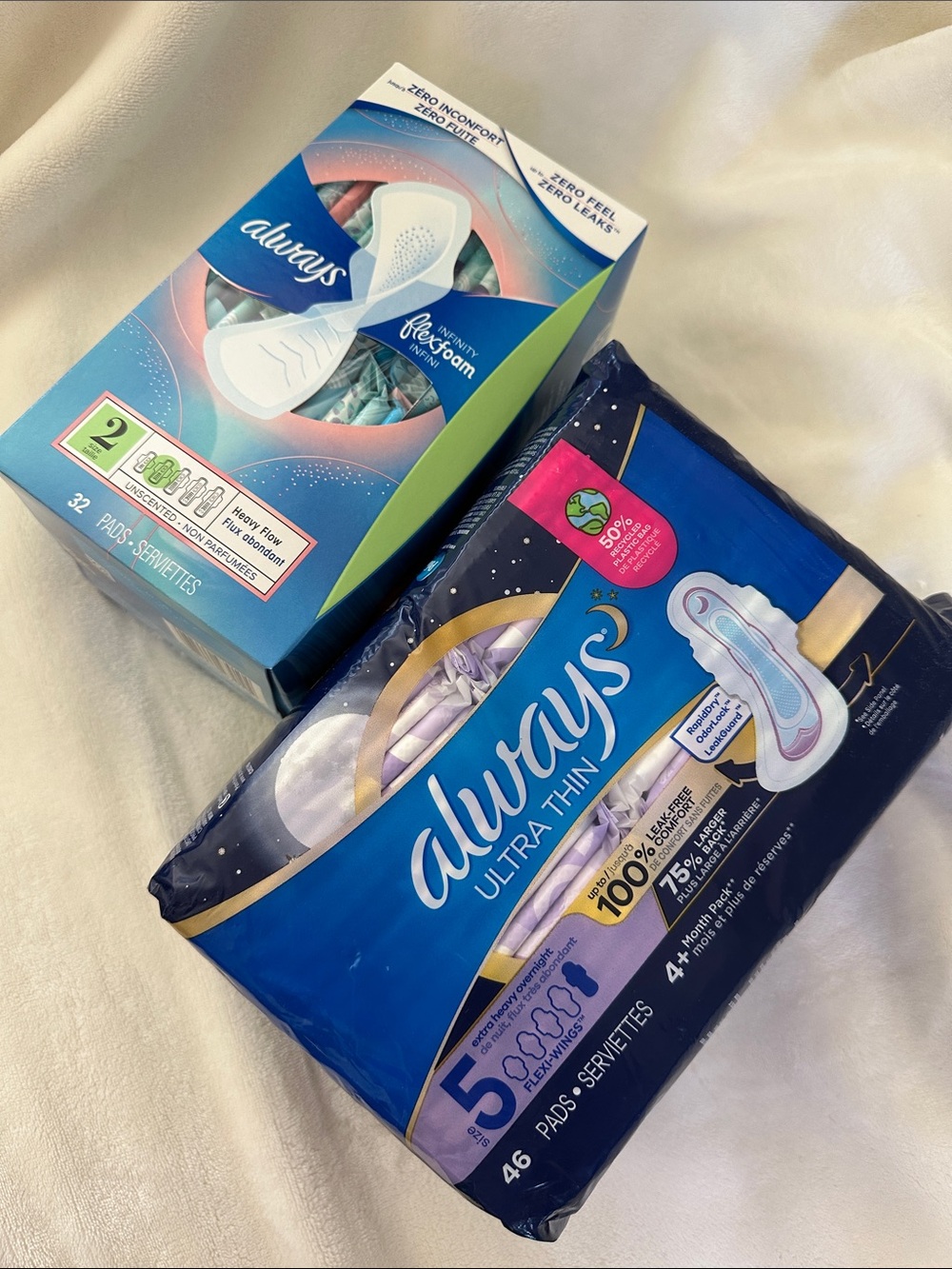New in box Always pads size 2 and 5